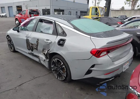 2021 Kia K5 Gt-Line z USA, uszkodzony, nr VIN 5XXG64J22MG071497